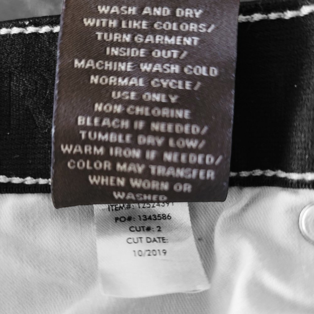 TORRID Premium Sky High Skinny Cropped Jeans - Picture 7 of 7